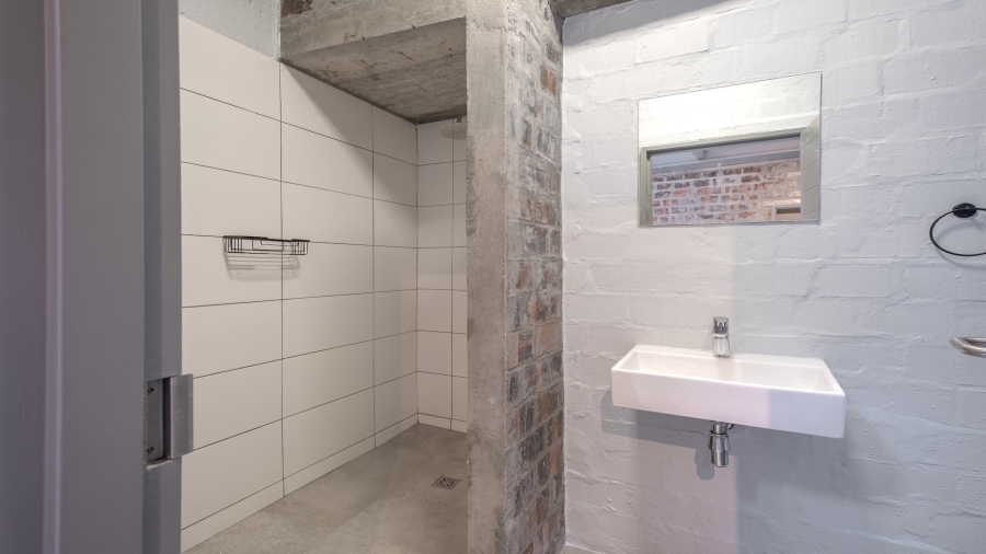 2 Bedroom Property for Sale in Woodstock Western Cape